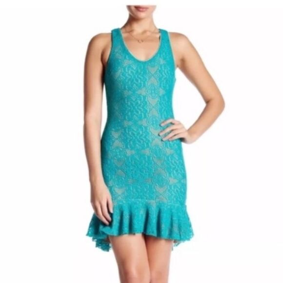 Dress the Population Dresses & Skirts - Dress The Population Wendy Dress Turquoise Blue Lace Ruffle Hi Low Womens Medium